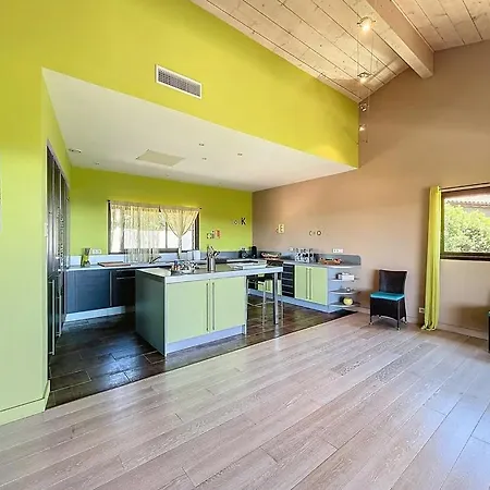 Villa Dalenassara, 14 Pers, Piscine Chauffee, 2 Min En Voiture